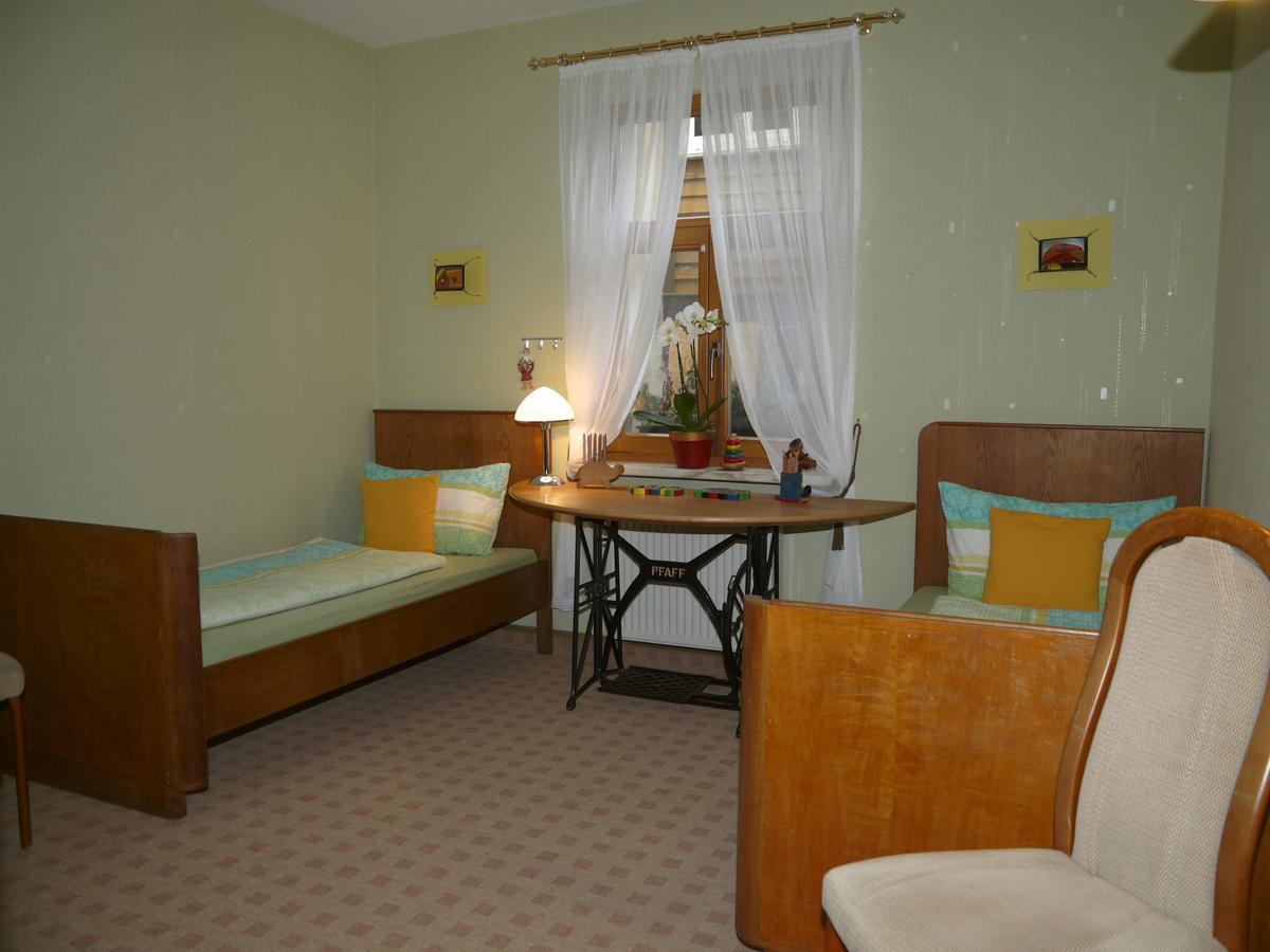 Ferienwohnung Haus "Anna" Bad Blankenburg Eksteriør bilde